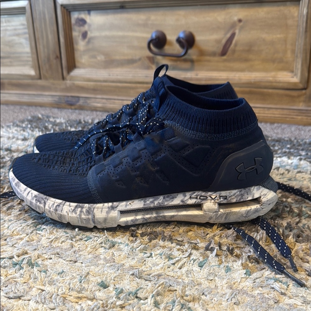 HOVR Under Armour Black Athletic Shoes with Textured Sole